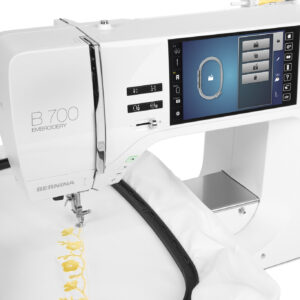 Bernina 700E