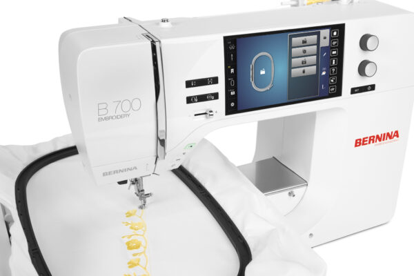 Bernina 700E