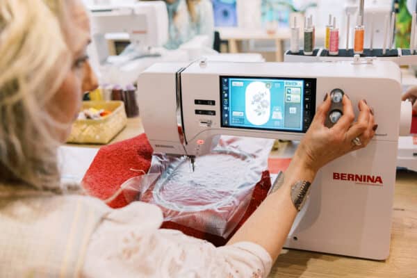 Bernina 700E Pro - Image 6