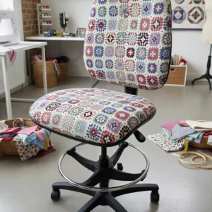 Horn Hobby Tall Chair