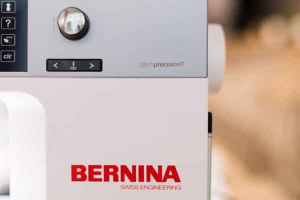 Bernina 735 Pro Sewing Machine - Image 4