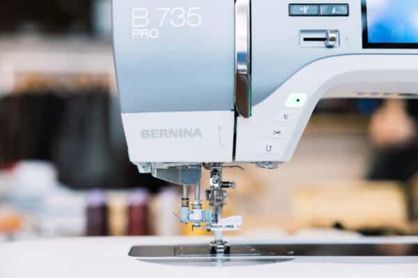 Bernina 735 Pro Sewing Machine - Image 7