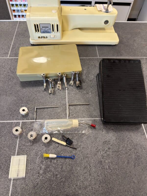 Second Hand Bernina Record 708 - Image 4