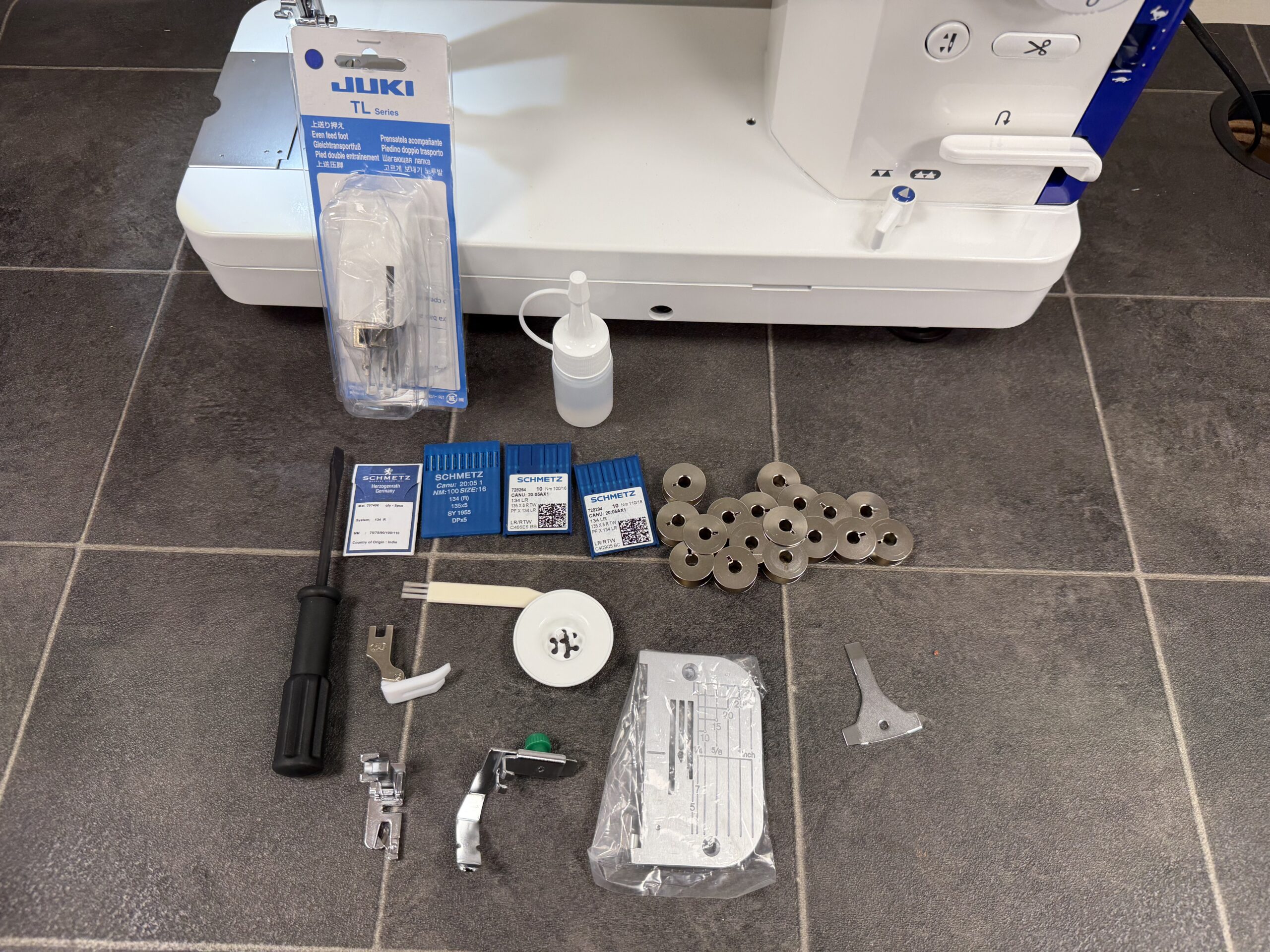 Used Juki TL-2300 Sumato Semi Professional - Image 2